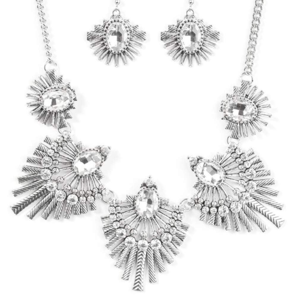Miss You-niverse Necklace & Earrings Set